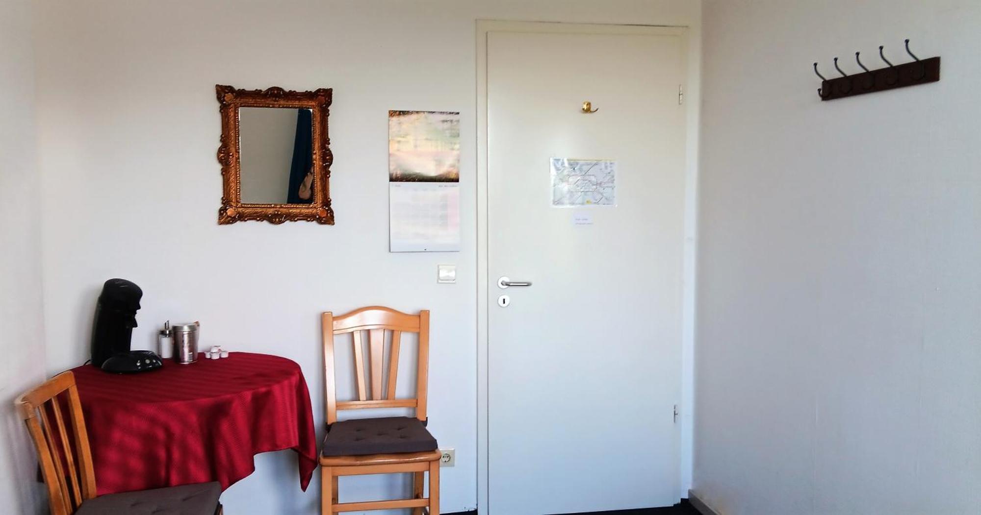 Zimmer Zentral In Berlin Zewnętrze zdjęcie